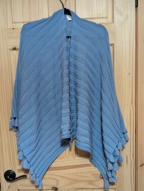 Denver Hayes Light Blue Tassel Knit Poncho